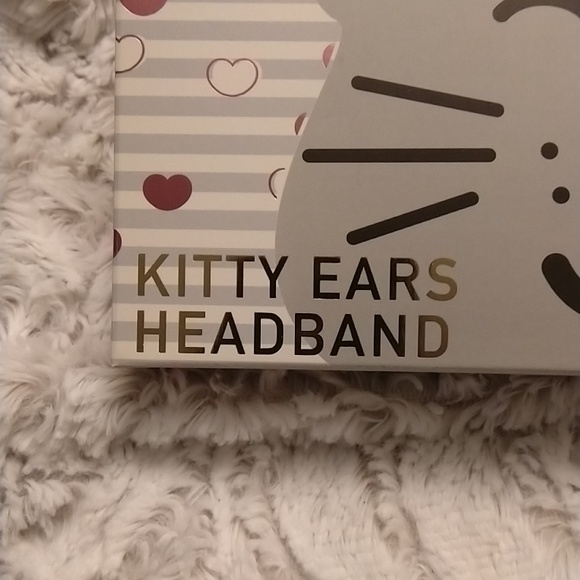 Super cute Kitty Ears Headband *NIB* - Picture 4 of 7